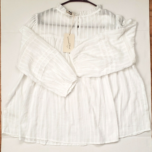 Top - Picture 4 of 4